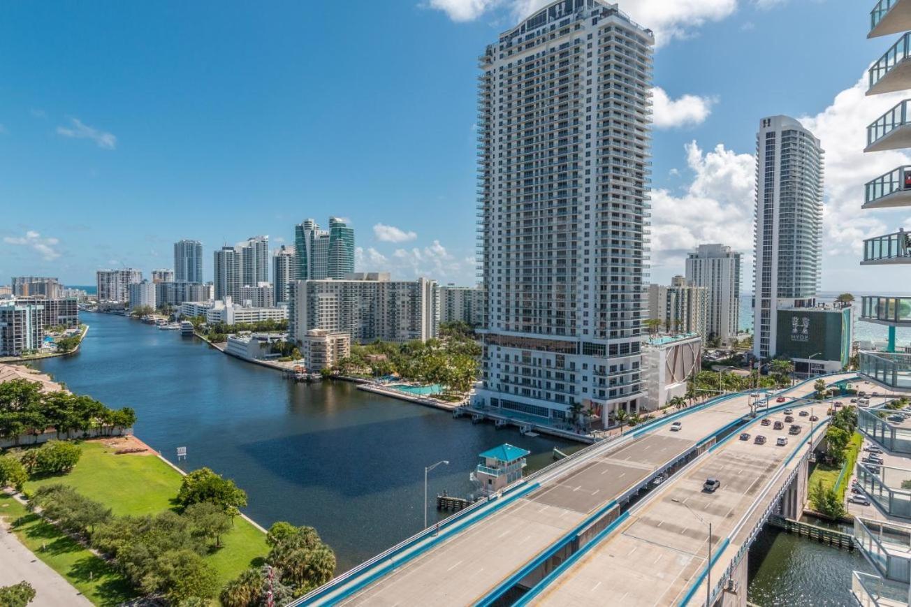 Modern One Bedroom Rental At Beach Walk Resort Miami 18Th Floor Hallandale Beach Exterior foto